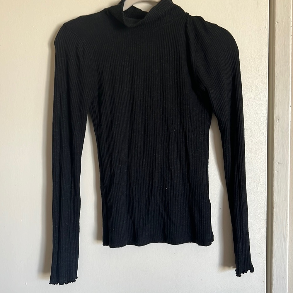 Abercrombie and Fitch Mock Neck Ribbed Top